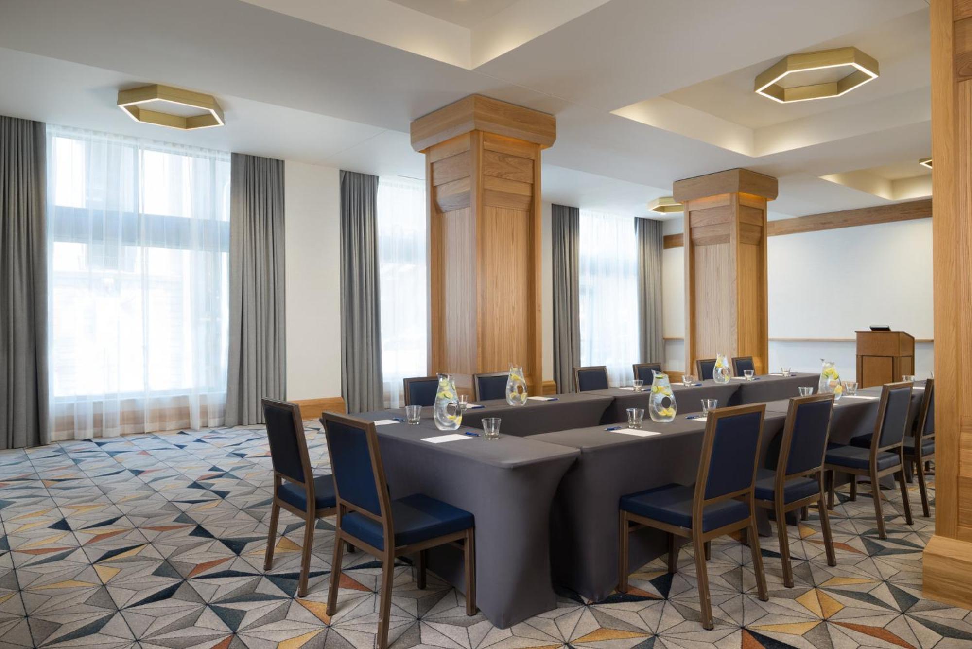 Hotel Kimpton Schofield By Ihg